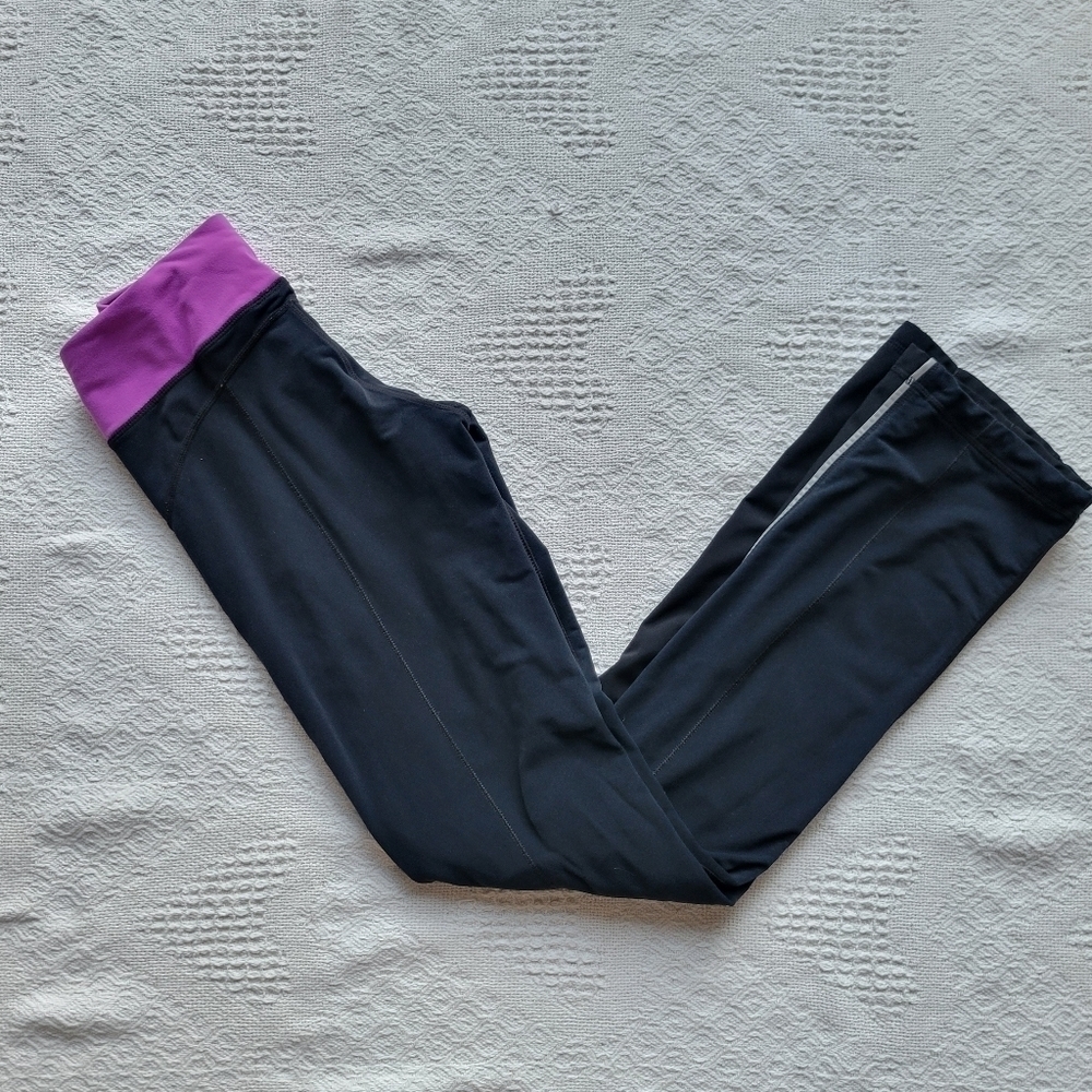Lululemon Lined Outdoor Athletic Nylon Straight  Legged Legging